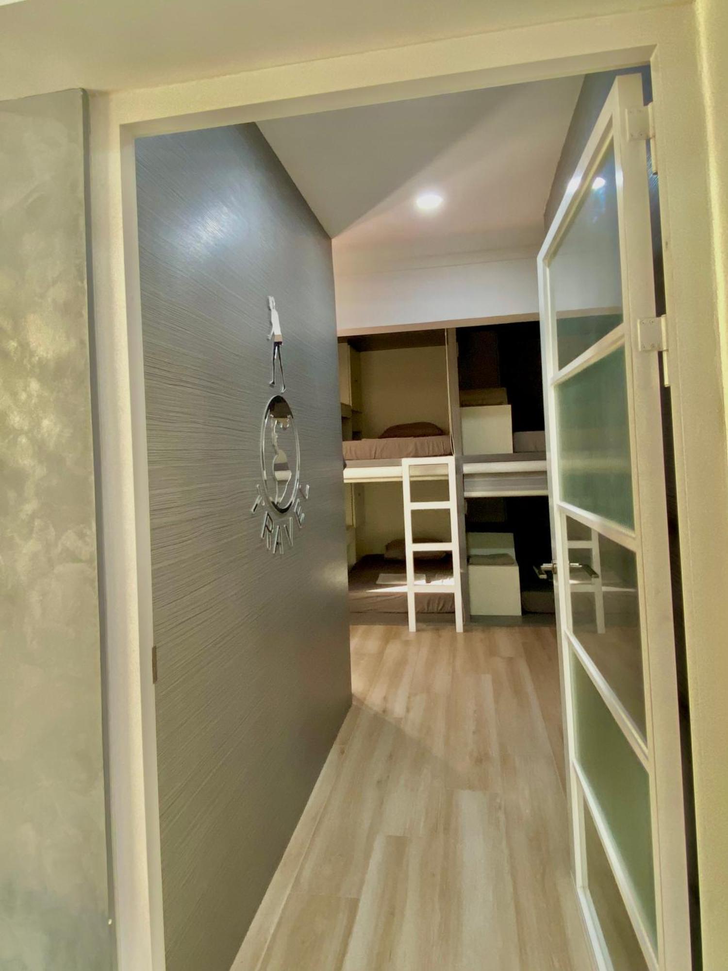 Otravel Hostel 5 Minutes From Mactan Airport 막탄 외부 사진